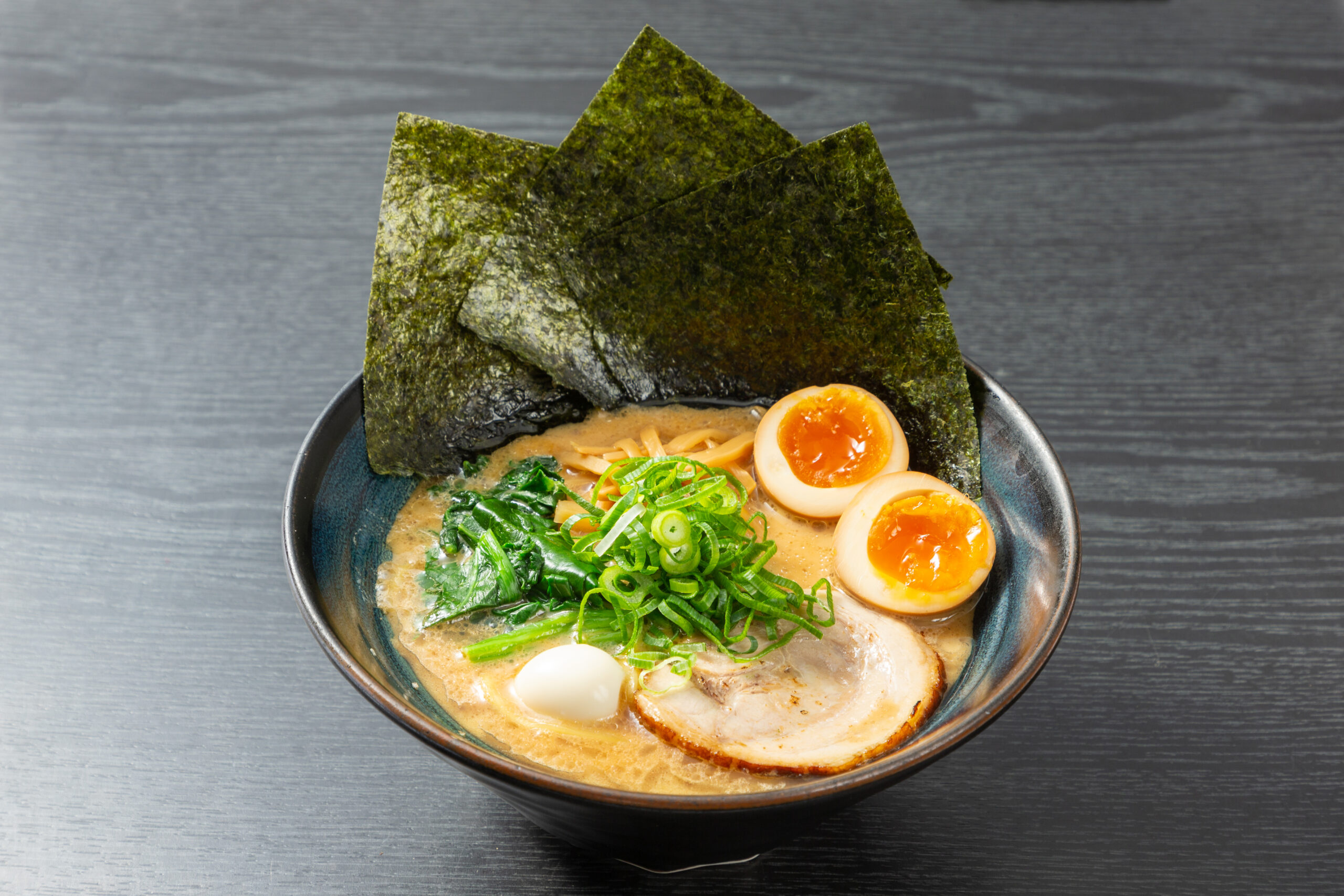 商標登録　麺家神明クリーミーとんこつ